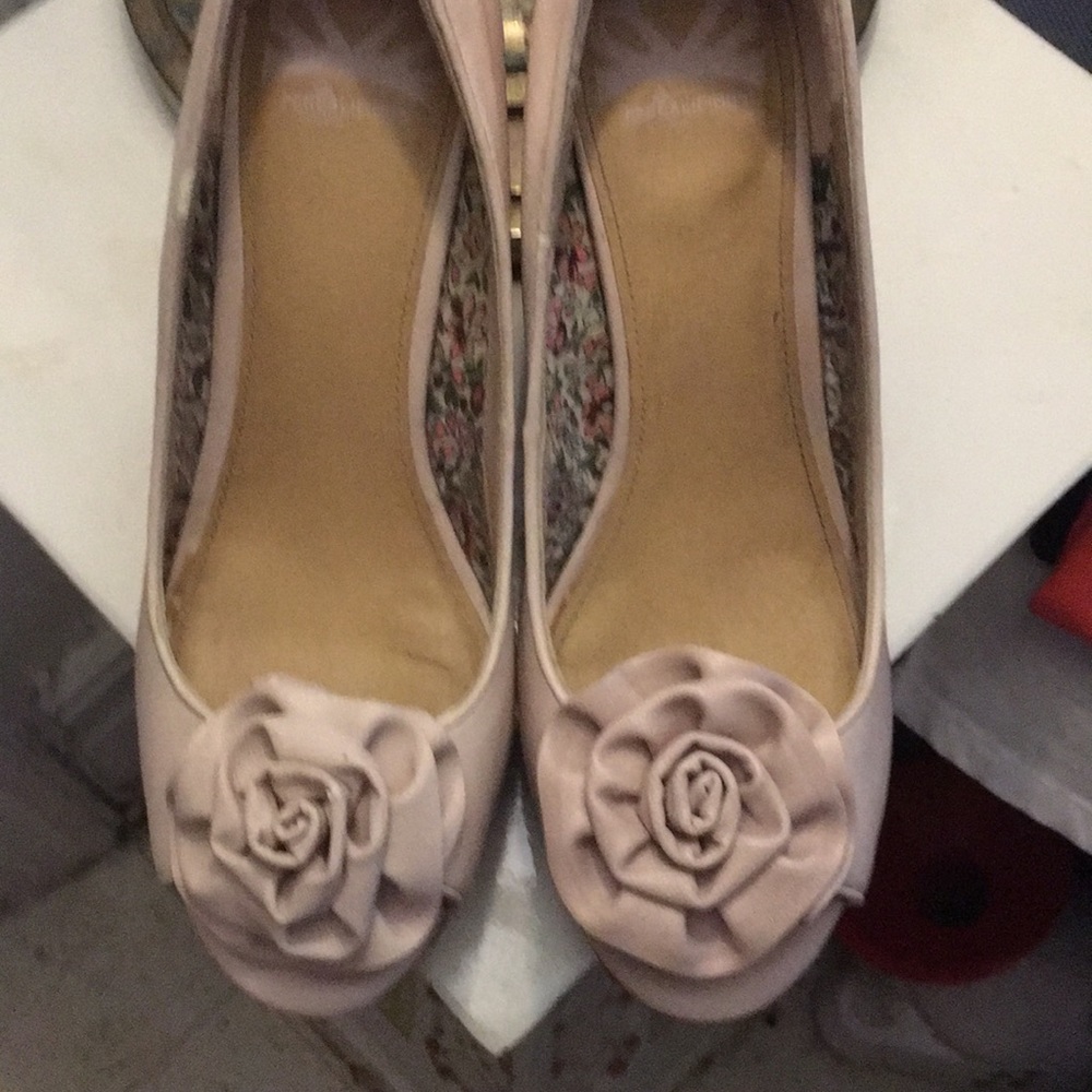 Fergie wedges